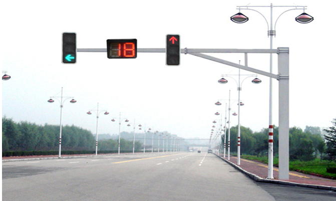 道（dào）路交通信號燈杆（gǎn）